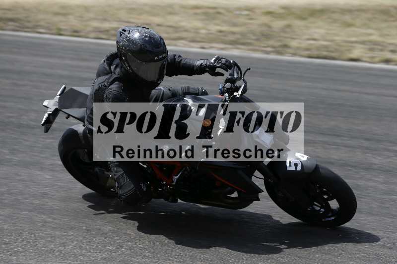 /21 17.06.2026  Ducati Schweiz Track Warmup ADR/Gruppe gelb/54